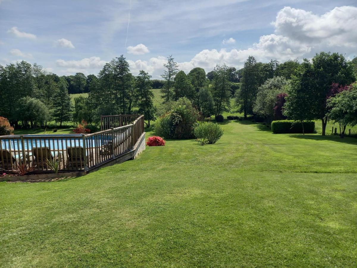 La Gasteboisiere With Swimming Pool And Games Room Le Mesnil-Adelee Exteriér fotografie