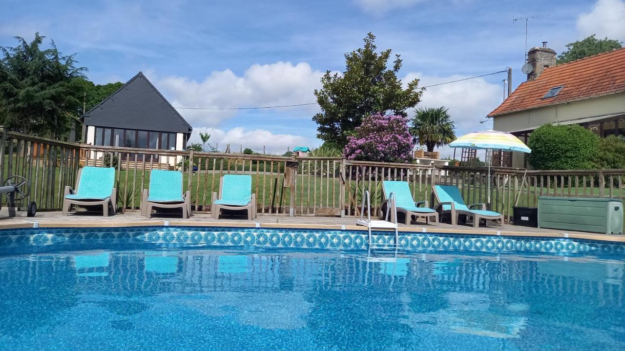La Gasteboisiere With Swimming Pool And Games Room Le Mesnil-Adelee Exteriér fotografie
