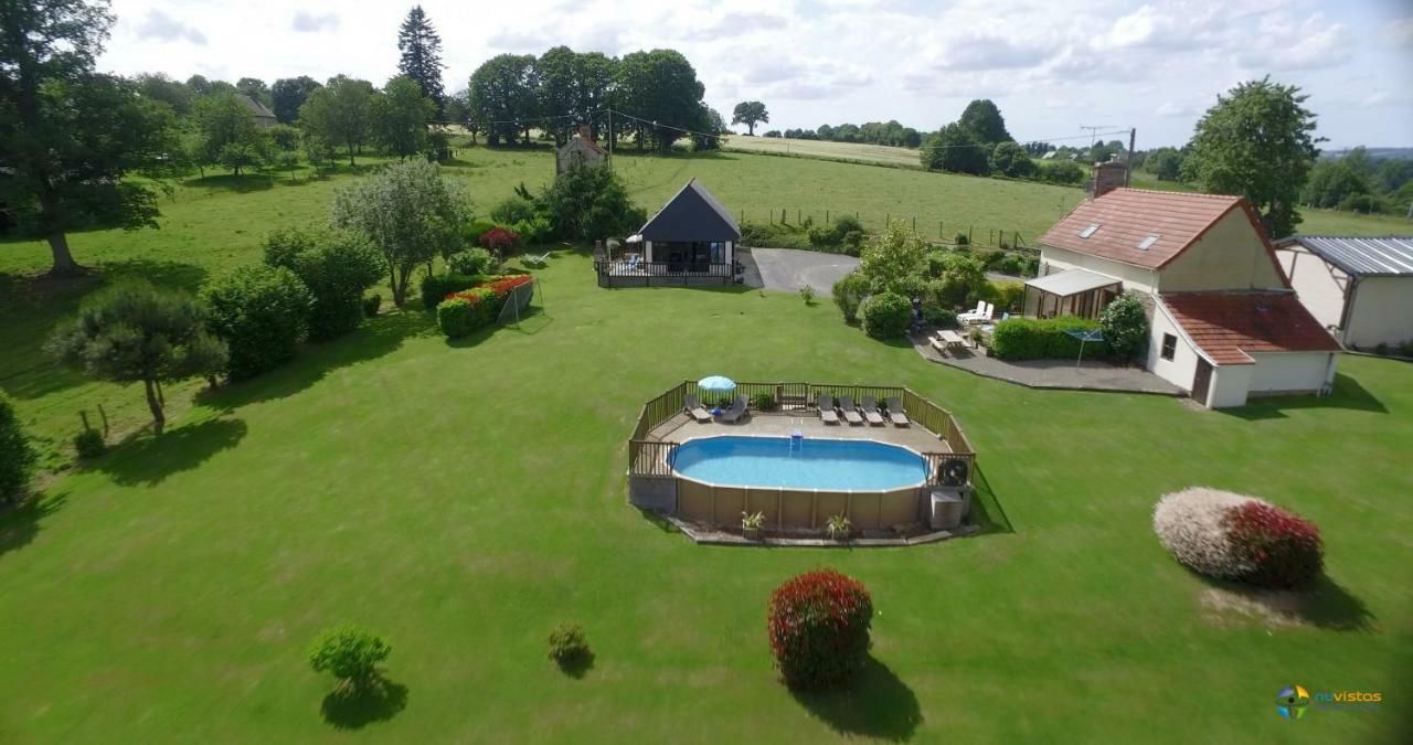 La Gasteboisiere With Swimming Pool And Games Room Le Mesnil-Adelee Exteriér fotografie